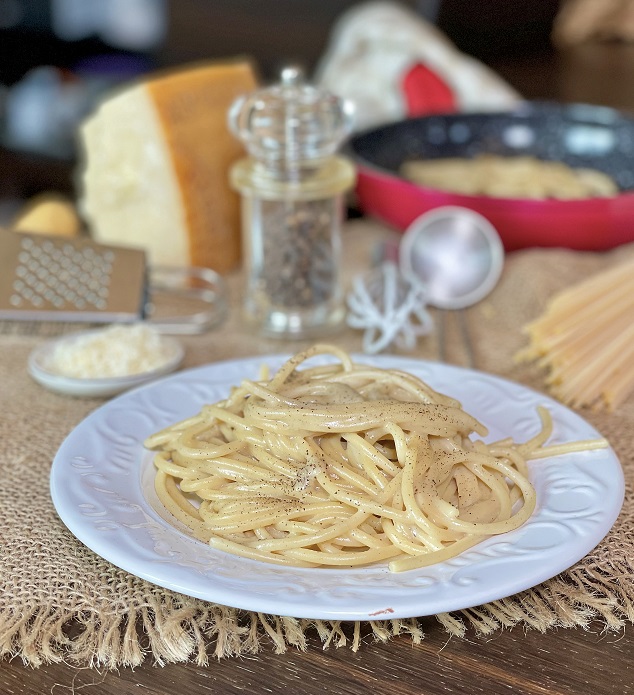 Authentic CACIO e PEPE recipe - CIA Cook Italian Abroad