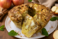 Chec cu Mere și Scorțișoară – Rețetă Simplă și Aromată