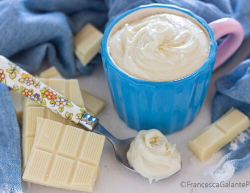 White chocolate Spreadable cream without hazelnuts