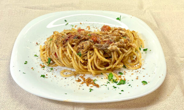 SPAGHETTI WITH ANCHOVIES AND CRUMBS