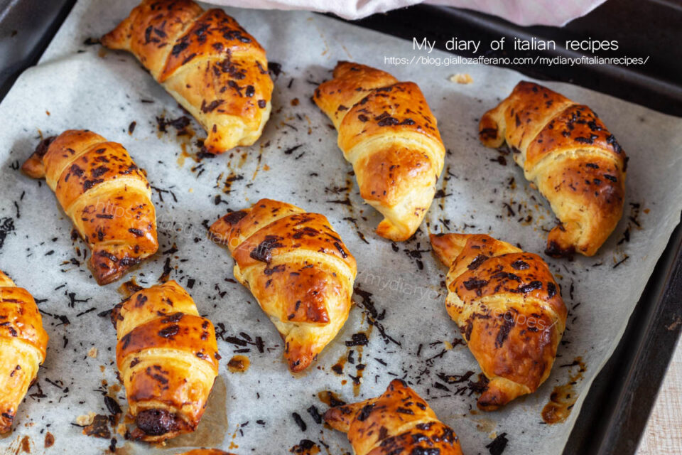 Mini croissants with Nutella  in 30 minutes