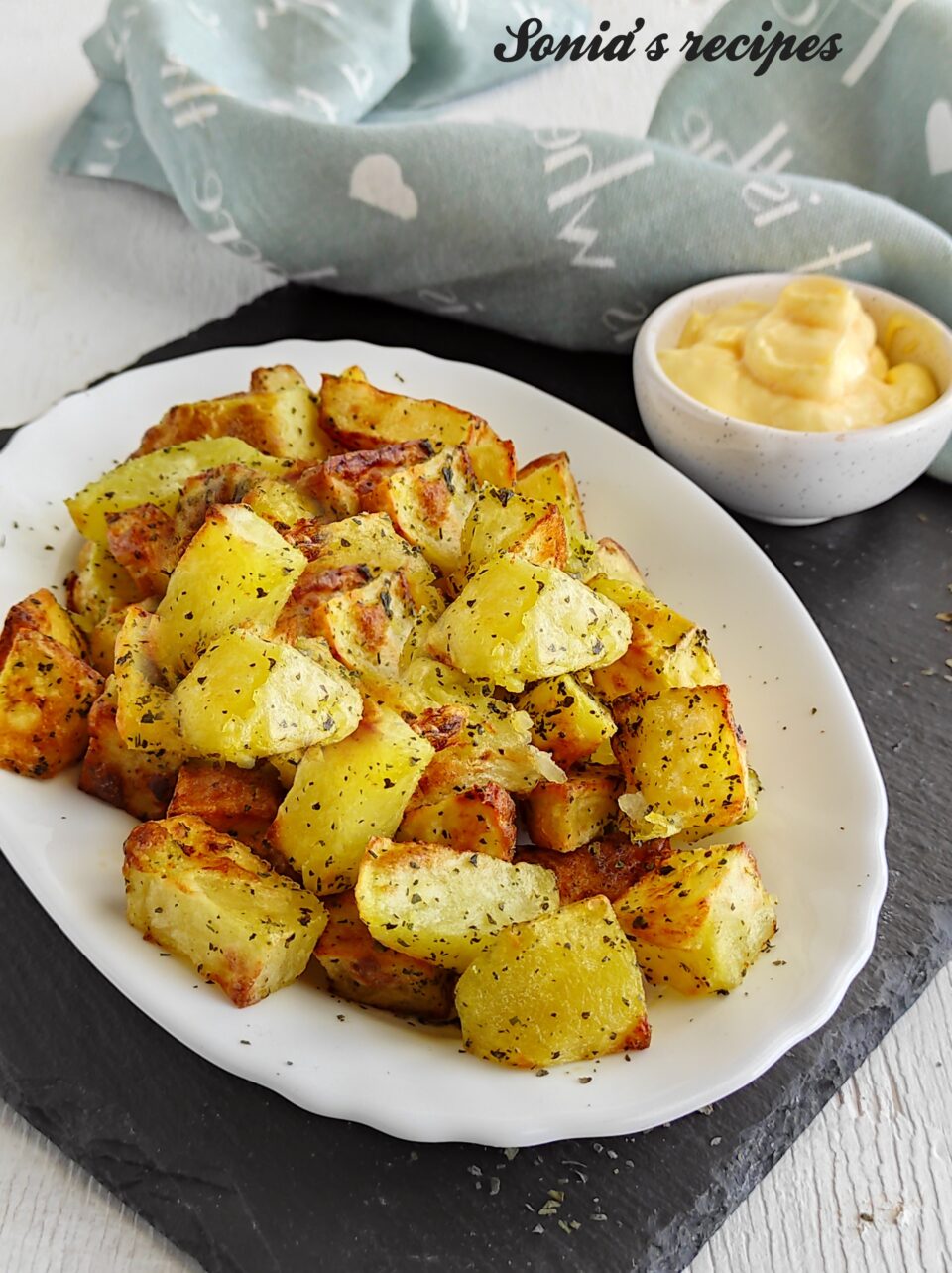 Crispy potatoes in an air fryer