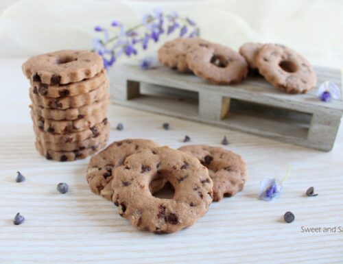 Dark Cookies with chocolate chips