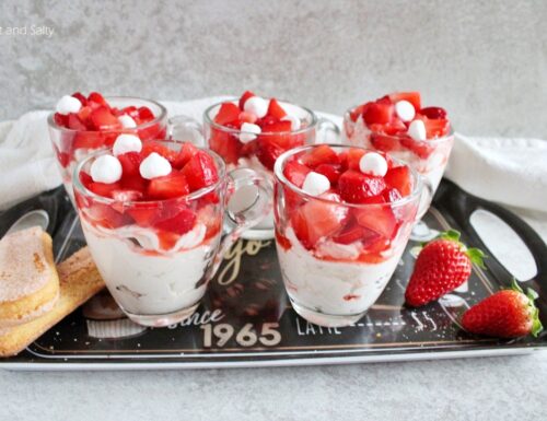 Strawberry Mascarpone Cream Cups
