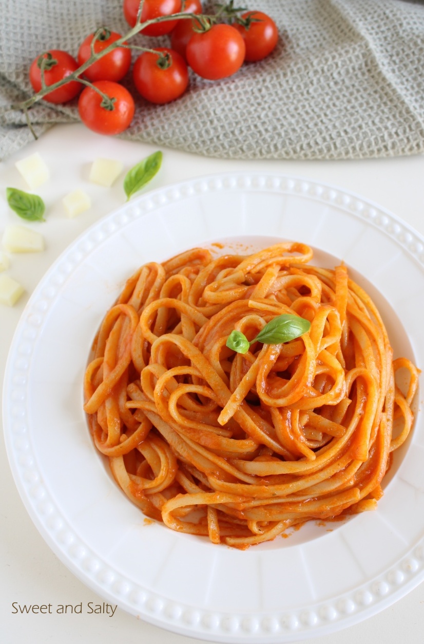 Pasta with Tomato and Scamorza