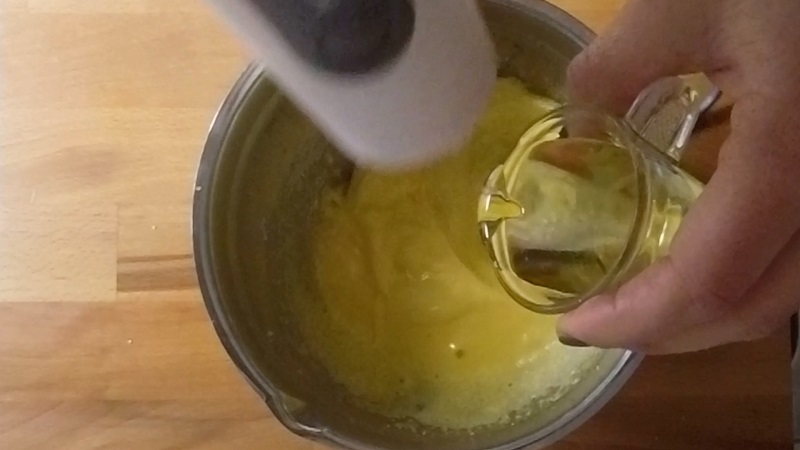 dding oil to gingerbread cake dough