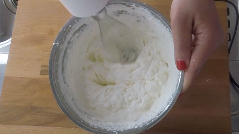 all the secrets for a perfect whipped cream