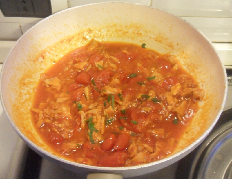 the canned tuna and tomato sauce is ready
