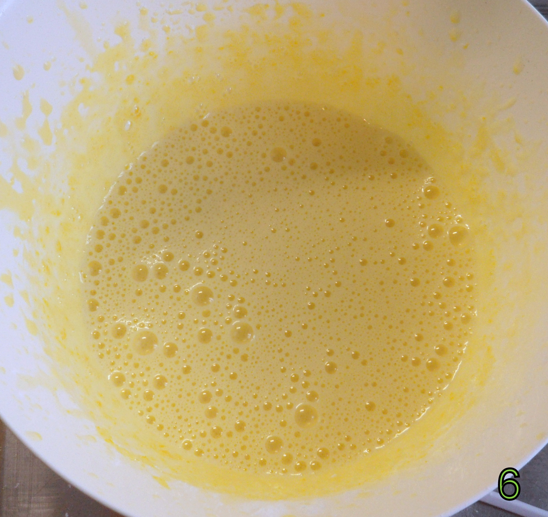 combine the sifted cornstarch with the eggs to prepare the gluten-free pastry cream.