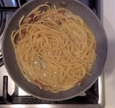 prepare the pecorino cream for the spaghetti alla gricia