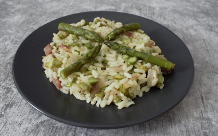 The Licious Recipes - Asparagus and guanciale risotto