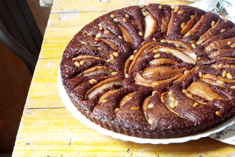 Soft pie with cocoa, banana and pear